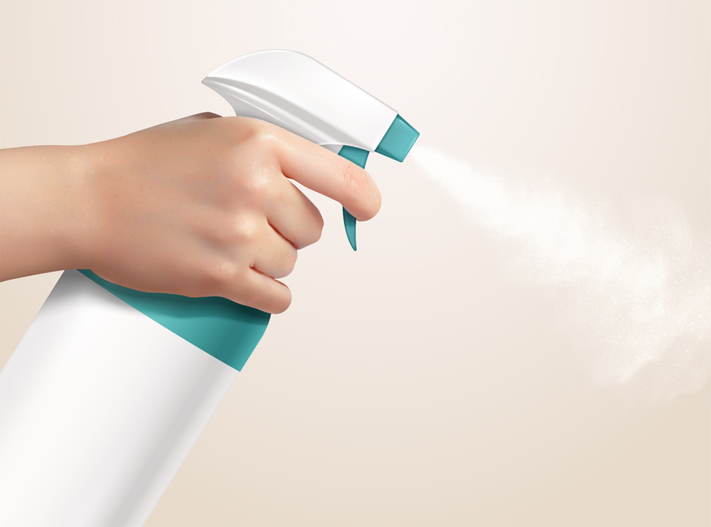 Amankah Menyemprotkan Disinfektan Spray ke Pakaian?