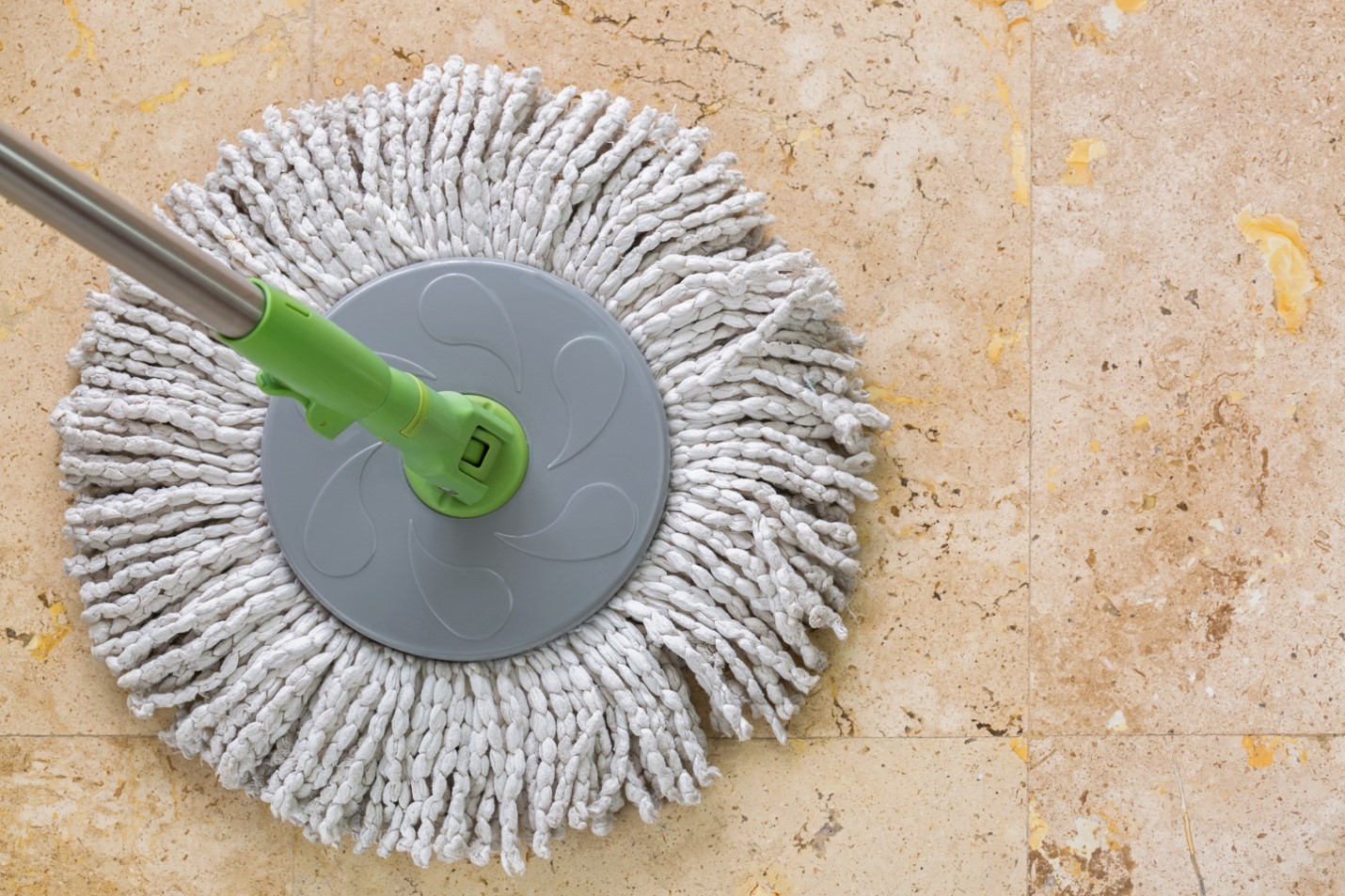 Cara Membersihkan Lantai Granit Agar Tidak Licin dan Bau Amis