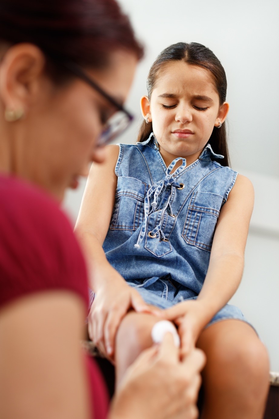 Pertolongan Pertama Saat si Kecil Terluka di Rumah